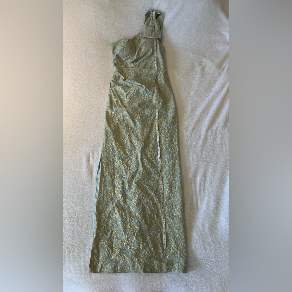 Ricki Freeman Teri Jon - blue and gold formal - women’s 12 - full length
